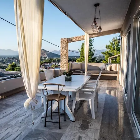 Dream House With Panoramic View In Сasa de vacaciones