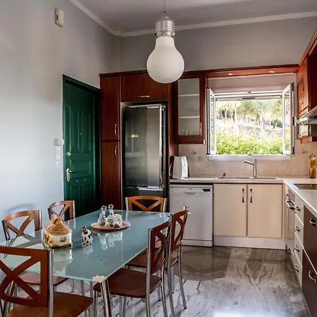 Dream House With Panoramic View In Nauplia